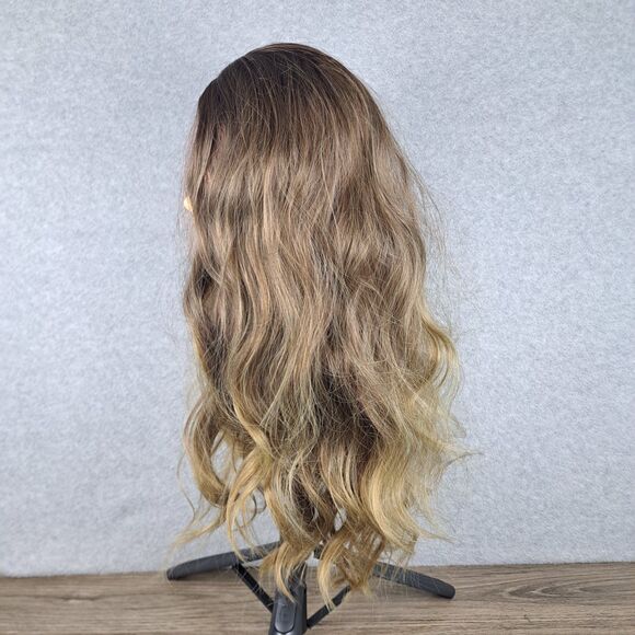 Wig Brown Blonde Long Wavy Professional Quality Synthetic Realistic Styleable - Picture 2 of 6